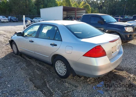 2007 Honda Accord 2.4 Vp z USA, uszkodzony, nr VIN JHMCM561X7C011125